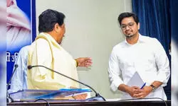 पहले आकाश और अब उनके ससुर पर मायावती का एक्शन, BSP में चल क्या रहा है? पहले आकाश और अब उनके ससुर पर मायावती का एक्शन, BSP में चल क्या रहा है?