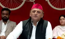 рдорд░ рдЧрдпрд╛ рд╣реИ рдЪреБрдирд╛рд╡ рдЖрдпреЛрдЧ, рдиреЛрдЯрд┐рд╕ рднреЗрдЬрд╛ рддреЛ рдХреЛрд░реНрдЯ рдореЗрдВ рд╣реЛрдЧреА рдмрд╛рдд..., рдЕрдЦрд┐рд▓реЗрд╢ рдмреЛрд▓реЗ-BJP рдХреЛ рдЙрд╕реА рдХреА рднрд╛рд╖рд╛ рдореЗрдВ рджреЗрдВрдЧреЗ рдЬрд╡рд╛рдм рдорд░ рдЧрдпрд╛ рд╣реИ рдЪреБрдирд╛рд╡ рдЖрдпреЛрдЧ, рдиреЛрдЯрд┐рд╕ рднреЗрдЬрд╛ рддреЛ рдХреЛрд░реНрдЯ рдореЗрдВ рд╣реЛрдЧреА рдмрд╛рдд..., рдЕрдЦрд┐рд▓реЗрд╢ рдмреЛрд▓реЗ-BJP рдХреЛ рдЙрд╕реА рдХреА рднрд╛рд╖рд╛ рдореЗрдВ рджреЗрдВрдЧреЗ рдЬрд╡рд╛рдм