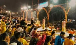 काशी - गंगा घाटों पर होने वाली सांध्यकालीन आरती पर 26 फरवरी तक रोक, सख्ती से होगा आदेश का पालन काशी - गंगा घाटों पर होने वाली सांध्यकालीन आरती पर 26 फरवरी तक रोक, सख्ती से होगा आदेश का पालन