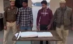 दिल्ली वाली गर्लफ्रेंड ने मांगे रुपये तो ब्यॉयफ्रेंड ने ग्रामीण बैंक में लगा दी सेंध, दोस्त के साथ पुलिस ने दबोचा दिल्ली वाली गर्लफ्रेंड ने मांगे रुपये तो ब्यॉयफ्रेंड ने ग्रामीण बैंक में लगा दी सेंध, दोस्त के साथ पुलिस ने दबोचा