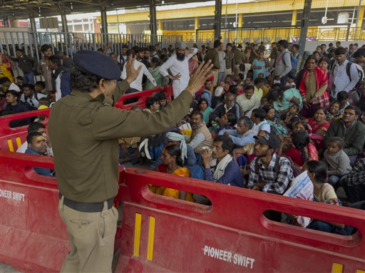 नई दिल्ली स्टेशन हादसे के बाद प्रयागराज जंक्शन पर भी बने थे भगदड़ जैसे हालात, रेलवे ने तुरंत चला दीं 50 ट्रेनें