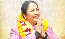 रेखा गुप्ता BJP की मास्टरस्ट्रोक! दिल्ली CM के लिए ‘बनिया’ और ‘महिला’ चेहरा पर मुहर क्यों? जानें रणनीति रेखा गुप्ता BJP की मास्टरस्ट्रोक! दिल्ली CM के लिए ‘बनिया’ और ‘महिला’ चेहरा पर मुहर क्यों? जानें रणनीति