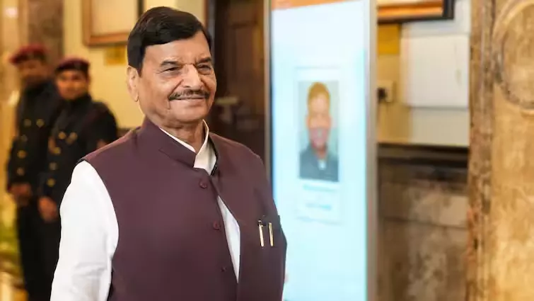 यह बजट एक बड़े घोटाले की पटकथा- शिवपाल यादव यह बजट एक बड़े घोटाले की पटकथा- शिवपाल यादव