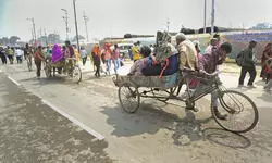 भूख से तड़पती रही बीमार मां, शख्स ने घर में बंद किया और बीवी-बच्चों के साथ चला गया महाकुंभ भूख से तड़पती रही बीमार मां, शख्स ने घर में बंद किया और बीवी-बच्चों के साथ चला गया महाकुंभ