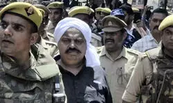 माफिया अतीक अहमद के ड्राइवर ने ट्रेन के आगे कूदकर दी जान माफिया अतीक अहमद के ड्राइवर ने ट्रेन के आगे कूदकर दी जान