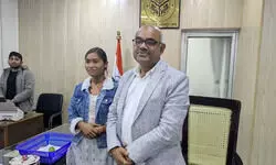 कानपुर जिला कलेक्टर कार्यालय में जनसुनवाई के दौरान डीएम जितेंद्र प्रताप सिंह की दरियादिली देखने को मिली है. डीएम ने बेटी का UPSC कोचिंग में दाखिला कराया.