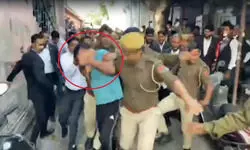 लड़कियों को जबरन संबंध बनाने के लिए मजबूर करता था पूर्व पार्षद हाकिम, वकीलों ने लात-घूंसों से की पिटाई