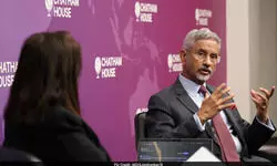 पत्रकार का कश्मीर-कश्मीर राग और जयशंकर का मिसाइल जैसा जवाब