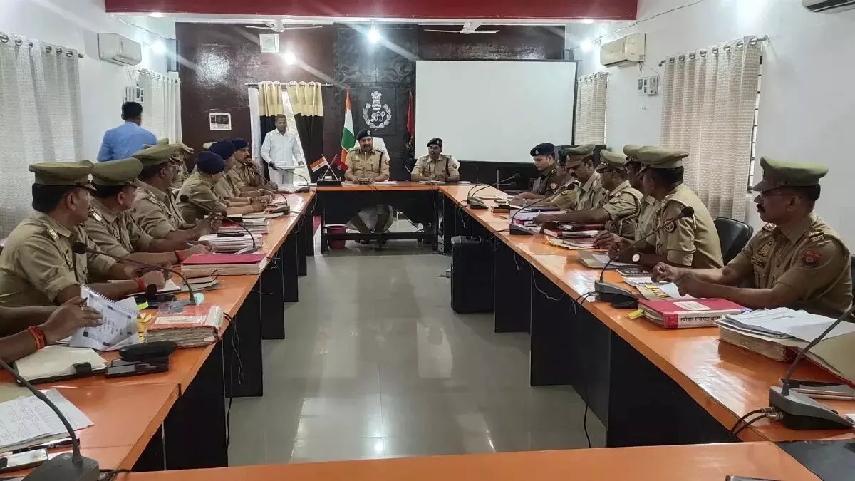 यूपी में अब गोवध करने वालों पर होगी गुंडा एक्ट व गैंगस्टर की कार्रवाई, DIG ने जारी किए निर्देश यूपी में अब गोवध करने वालों पर होगी गुंडा एक्ट व गैंगस्टर की कार्रवाई, DIG ने जारी किए निर्देश