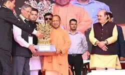 बरसाना में मुख्यमंत्री योगी आदित्यनाथ ने रंगोत्सव 2025 का किया शुभारंभ