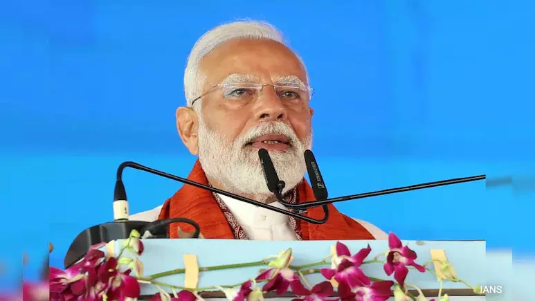 महिलाओं को सौगात देने से लेकर कई बड़ी घोषणाओं तक, PM मोदी के गुजरात दौरे की हर बात जानें महिलाओं को सौगात देने से लेकर कई बड़ी घोषणाओं तक, PM मोदी के गुजरात दौरे की हर बात जानें