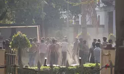 बीएचयू के प्री होली सेलिब्रेशन में तीन बार झड़प, जमकर हुई पत्थरबाजी, पांच छात्र घायल