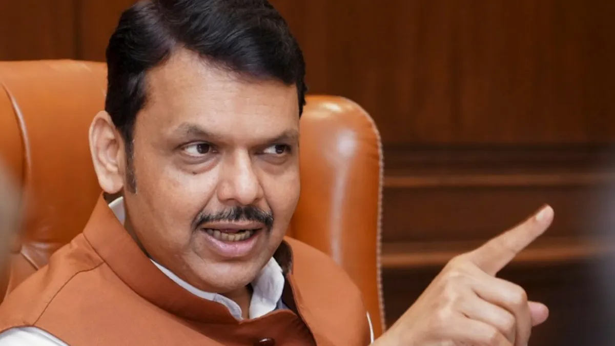 औरंगजेब की मजार हटाने पर आया CM फडणवीस का बयान, बोले- सभी इसे हटाने के पक्ष में, लेकिन यह काम कानून के दायरे में किया जाना चाहिए। औरंगजेब की मजार हटाने पर आया CM फडणवीस का बयान, बोले- सभी इसे हटाने के पक्ष में, लेकिन यह काम कानून के दायरे में किया जाना चाहिए।