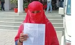 एसडीएम भानपुर पर दलित महिला से दुर्व्यवहार का आरोप