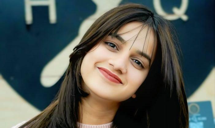 पुरस्कार विजेता फिल्म निर्देशक विपिन अग्निहोत्री के संगीत वीडियो Ruswayi में सिमरन जोशी शामिल पुरस्कार विजेता फिल्म निर्देशक विपिन अग्निहोत्री के संगीत वीडियो Ruswayi में सिमरन जोशी शामिल