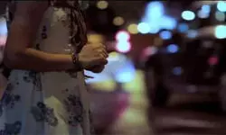 बंद होटल में पुलिस ने देर रात मारा छापा, महिला के साथ बरामद हुए कई आपत्तिजनक सामान; मच गया हड़कंप