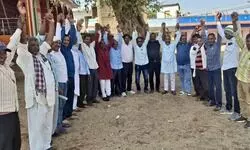झारखंड आंदोलनकारी संघर्ष मोर्चा की बैठक संपन्न, 24 मार्च को विधानसभा घेराव की रणनीति तैयार झारखंड आंदोलनकारी संघर्ष मोर्चा की बैठक संपन्न, 24 मार्च को विधानसभा घेराव की रणनीति तैयार