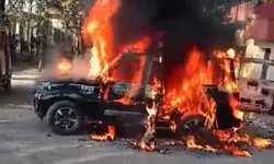 मुरादाबाद में पुलिस की डायल 112 की गाड़ी में लगी भीषण आग, पुलिसवालों ने कूदकर बचाई जान