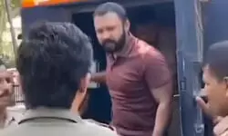 यूपी में घर बैठे मर्डर करा देंगे...: अशरफ के साले सद्दाम की रील वायरल, कोर्ट में पेशी के दौरान बनाया वीडियो