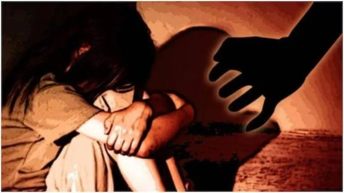 बुलंदशहर में 85 साल के बुजुर्ग पर आरोप है कि उसने पड़ोस में रहने वाली 5 साल की मासूम बच्ची से रेप किया, हुआ गिरफ्तार
