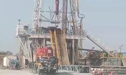 बलिया:  धरती उगलेगी ‘सोना’; चित्तू पांडेय की जमीन में ONGC खोद रहा तेल का कुआं