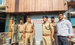 गोरखपुर -हिस्ट्रीशीटर अमरजीत का शापिंग माल गैंग्सटर एक्ट में कुर्क