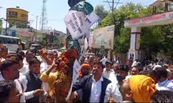 सांसद की जीभ काटने वाले को 51 हजार रुपये नकद… रामजी लाल सुमन के बयान पर गुस्साए नेता ने किया एलान