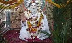 рдЕрд╡рдз рдмрд┐рд╣рд╛рд░реА рдХреБрдВрдЬ рдордВрджрд┐рд░ рдХреЗ рдкреВрд░реНрд╡ рдЖрдЪрд╛рд░реНрдп рдХреА рд╕реНрдореГрддрд┐ рдореЗрдВ рд╕рдВрддреЛрдВ рдХрд╛ рд╡рд┐рд░рд╛рдЯ рднрдВрдбрд╛рд░рд╛ рдЖрдпреЛрдЬрд┐рдд рдЕрд╡рдз рдмрд┐рд╣рд╛рд░реА рдХреБрдВрдЬ рдордВрджрд┐рд░ рдХреЗ рдкреВрд░реНрд╡ рдЖрдЪрд╛рд░реНрдп рдХреА рд╕реНрдореГрддрд┐ рдореЗрдВ рд╕рдВрддреЛрдВ рдХрд╛ рд╡рд┐рд░рд╛рдЯ рднрдВрдбрд╛рд░рд╛ рдЖрдпреЛрдЬрд┐рдд