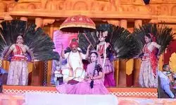 рдкрдВрдбреЛрдЦрд░ рдзрд╛рдо рдорд╣реЛрддреНрд╕рд╡ рдореЗрдВ рд╡реГрдВрджрд╛рд╡рди рдХреЗ рдХрд▓рд╛рдХрд╛рд░реЛрдВ рдиреЗ рдЦреЗрд▓реА рд▓рдЯреНрдардорд╛рд░ рд╣реЛрд▓реА, рд░рд╛рдзрд╛ рд╢реНрд░реАрдХреГрд╖реНрдг рд╕рдВрдЧ рдЭреВрдореЗ рд╢реНрд░рджреНрдзрд╛рд▓реБ... рдордпреВрд░ рдиреГрддреНрдп рдиреЗ рдореЛрд╣рд╛ рдорди рдкрдВрдбреЛрдЦрд░ рдзрд╛рдо рдорд╣реЛрддреНрд╕рд╡ рдореЗрдВ рд╡реГрдВрджрд╛рд╡рди рдХреЗ рдХрд▓рд╛рдХрд╛рд░реЛрдВ рдиреЗ рдЦреЗрд▓реА рд▓рдЯреНрдардорд╛рд░ рд╣реЛрд▓реА, рд░рд╛рдзрд╛ рд╢реНрд░реАрдХреГрд╖реНрдг рд╕рдВрдЧ рдЭреВрдореЗ рд╢реНрд░рджреНрдзрд╛рд▓реБ... рдордпреВрд░ рдиреГрддреНрдп рдиреЗ рдореЛрд╣рд╛ рдорди