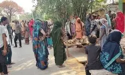 कौशांबी में मिट्टी का टीला धंसने से पांच लोगों की मौत, तीन अन्य की हालत गंभीर कौशांबी में मिट्टी का टीला धंसने से पांच लोगों की मौत, तीन अन्य की हालत गंभीर