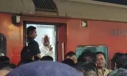 मुगलसराय से चुपचाप गुज़रे मोहन भागवत: नेताओं से दूरी, समर्थकों को भी रोका, छावनी में तब्दील रहा डीडीयू जंक्शन...