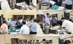 चंदौली:कलेक्ट्रेट निरीक्षण में मंडलायुक्त ने पटल कर्मचारियों की लापरवाही पर जताई सख्त नाराजगी