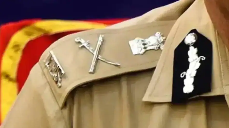 10 और IPS अफसरों के तबादले, आईजी सुरक्षा उपेंद्र अग्रवाल को मिली लखनऊ रेंज की कमान 10 और IPS अफसरों के तबादले, आईजी सुरक्षा उपेंद्र अग्रवाल को मिली लखनऊ रेंज की कमान