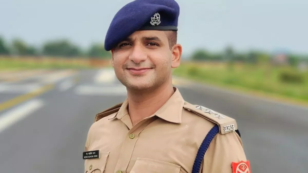 निलंबित ACP मोहसिन खान को बचाने के लिए दारोगा ने किया खेल, लगाई गलत रिपोर्ट; IIT छात्रा से यौन शोषण का मामला निलंबित ACP मोहसिन खान को बचाने के लिए दारोगा ने किया खेल, लगाई गलत रिपोर्ट; IIT छात्रा से यौन शोषण का मामला