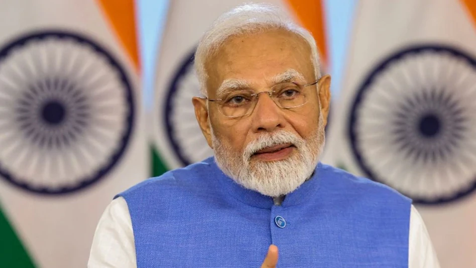 ऑपरेशन सिंदूर शुरू होने के बाद पहली बार प्रधानमंत्री नरेंद्र मोदी आज रात 8 बजे राष्ट्र को संबोधित करेंगे. यह संबोधन भारत-पाक युद्धविराम समझौते के कुछ दिन बाद हो रहा है. भारत ने 7 मई को पहलगाम हमले के जवाब में ऑपरेशन सिंदूर चलाया, जिसमें 100 आतंकी और पाकिस्तानी सेना के 40 जवान ढेर किए गए. ऑपरेशन सिंदूर शुरू होने के बाद पहली बार प्रधानमंत्री नरेंद्र मोदी आज रात 8 बजे राष्ट्र को संबोधित करेंगे. यह संबोधन भारत-पाक युद्धविराम समझौते के कुछ दिन बाद हो रहा है. भारत ने 7 मई को पहलगाम हमले के जवाब में ऑपरेशन सिंदूर चलाया, जिसमें 100 आतंकी और पाकिस्तानी सेना के 40 जवान ढेर किए गए.