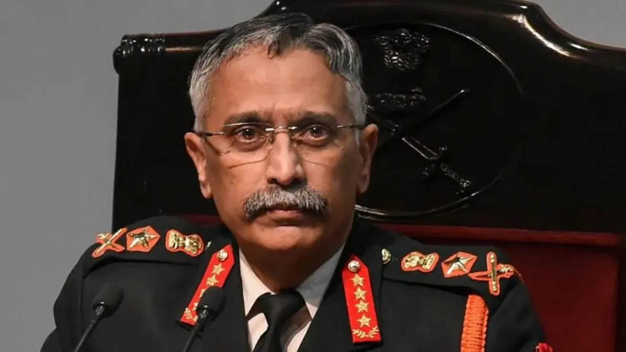 युद्ध कोई रोमांटिक बॉलीवुड फिल्म नहीं, ये गंभीर मामला है… भारत के पूर्व सेना प्रमुख नरवणे का बयान युद्ध कोई रोमांटिक बॉलीवुड फिल्म नहीं, ये गंभीर मामला है… भारत के पूर्व सेना प्रमुख नरवणे का बयान