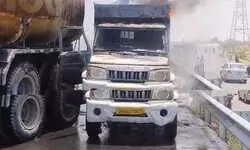 मुगलसराय में सड़क निर्माण के वाहन में विस्फोट, बड़ा हादसा टला