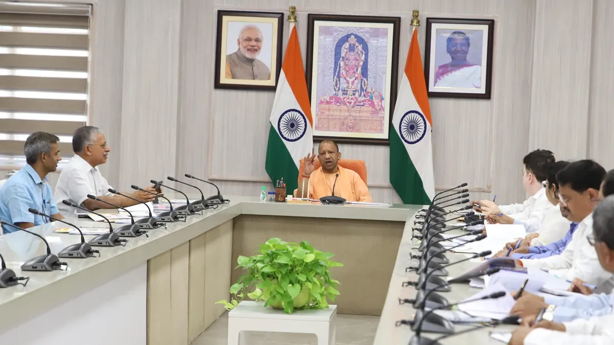 यूपी: मिलावट और नकली दवा का कारोबार करने वालों पर होगी सख्त कार्रवाई, चौराहों पर लगेंगी तस्वीरें, जानें CM योगी ने क्या कहा यूपी: मिलावट और नकली दवा का कारोबार करने वालों पर होगी सख्त कार्रवाई, चौराहों पर लगेंगी तस्वीरें, जानें CM योगी ने क्या कहा