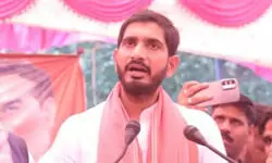 सपा सरकार में होती थी बिजली की चोरी? शिवपाल यादव के बेटे आदित्य ने खोल दी अपनी ही पार्टी की पोल! सपा सरकार में होती थी बिजली की चोरी? शिवपाल यादव के बेटे आदित्य ने खोल दी अपनी ही पार्टी की पोल!