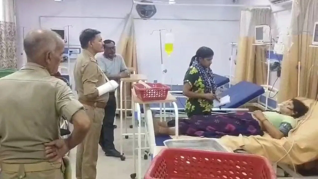 महिला को प्लॉट दिखाने ले गया प्रधान, फिर साथियों के साथ किया रेप… पीड़िता ने खाया जहर महिला को प्लॉट दिखाने ले गया प्रधान, फिर साथियों के साथ किया रेप… पीड़िता ने खाया जहर