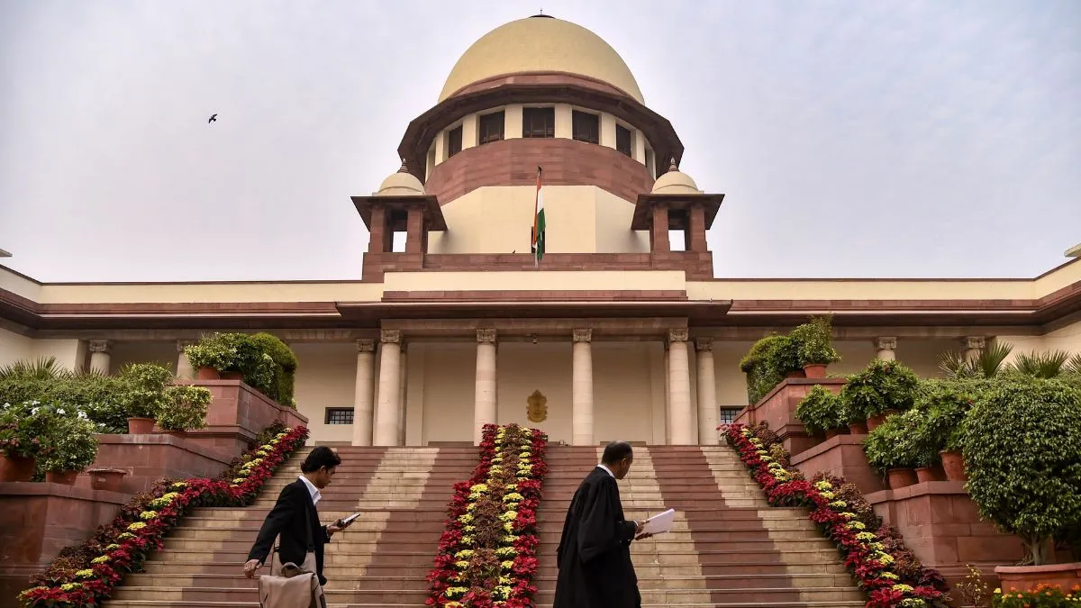 वक्फ कानून 2025 पर सुनवाई पूरी, सुप्रीम कोर्ट ने सुरक्षित रखा फैसला, पढ़ें दोनों पक्षों की दलीलें वक्फ कानून 2025 पर सुनवाई पूरी, सुप्रीम कोर्ट ने सुरक्षित रखा फैसला, पढ़ें दोनों पक्षों की दलीलें