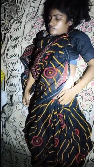 दहेज प्रताड़ना से तंग आकर विवाहिता ने की आत्महत्या,ससुराल पक्ष पर गंभीर आरोप दहेज प्रताड़ना से तंग आकर विवाहिता ने की आत्महत्या,ससुराल पक्ष पर गंभीर आरोप