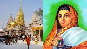 अहिल्याबाई को सादगी और प्रजा के प्रति समर्पण ने उन्हें पुण्यश्लोक की उपाधि दिलाई। अहिल्याबाई को सादगी और प्रजा के प्रति समर्पण ने उन्हें पुण्यश्लोक की उपाधि दिलाई।