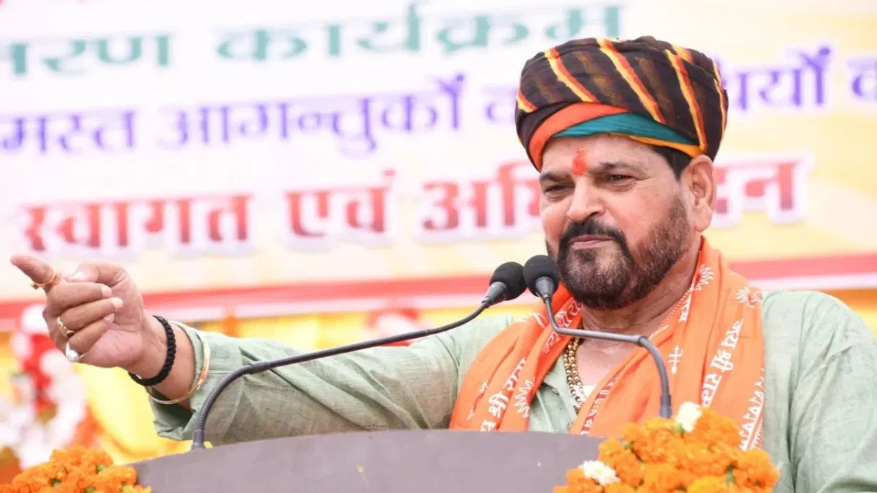 राहुल गांधी कभी प्रधानमंत्री नहीं बन सकते… बृज भूषण शरण सिंह ने बताई वजह, PoK पर कांग्रेस को घेरा