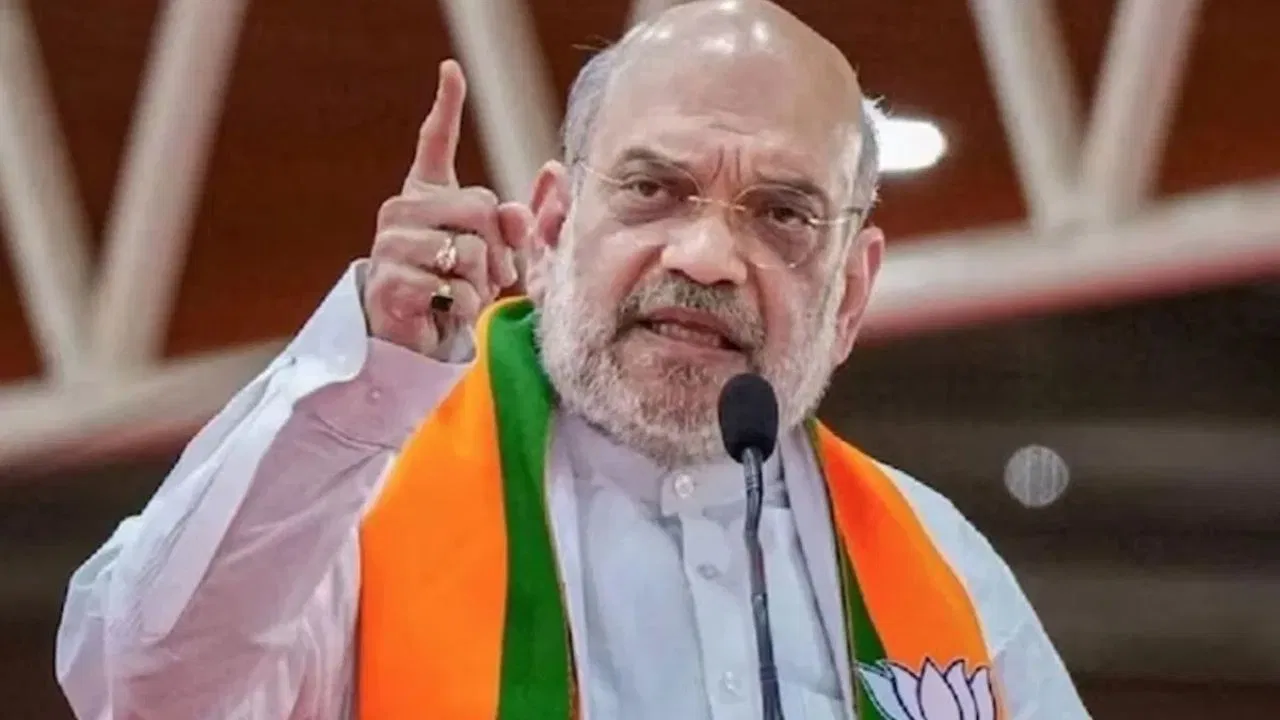 कोलकाता में अमित शाह ने भरी हुंकार, 2026 में ममता बनर्जी सरकार को हमेशा के लिए उखाड़ फेंकेंगे… कोलकाता में अमित शाह ने भरी हुंकार, 2026 में ममता बनर्जी सरकार को हमेशा के लिए उखाड़ फेंकेंगे…