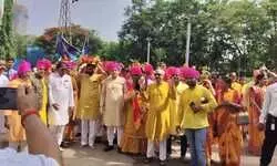 рд▓реЛрдврд╝рд╛ рдЕрдорд╛рд░рд╛, рдард╛рдгреЗ рдореЗрдВ рд╢реНрд░реАрдорджреН рднрд╛рдЧрд╡рдд рдХрдерд╛ рдХрд╛ рднрд╡реНрдп рд╢реБрднрд╛рд░рдВрдн- рдорд╣рд┐рд▓рд╛рдУрдВ рдХреА рдХрд▓рд╢ рдпрд╛рддреНрд░рд╛ рдФрд░ рд╢реНрд░рджреНрдзрд╛рд▓реБрдУрдВ рдХреА рднрд╛рд░реА рдЙрдкрд╕реНрдерд┐рддрд┐ рдХреЗ рд╕рд╛рде рд╢реБрд░реВ рд╣реБрдИ рдХрдерд╛ рд▓реЛрдврд╝рд╛ рдЕрдорд╛рд░рд╛, рдард╛рдгреЗ рдореЗрдВ рд╢реНрд░реАрдорджреН рднрд╛рдЧрд╡рдд рдХрдерд╛ рдХрд╛ рднрд╡реНрдп рд╢реБрднрд╛рд░рдВрдн- рдорд╣рд┐рд▓рд╛рдУрдВ рдХреА рдХрд▓рд╢ рдпрд╛рддреНрд░рд╛ рдФрд░ рд╢реНрд░рджреНрдзрд╛рд▓реБрдУрдВ рдХреА рднрд╛рд░реА рдЙрдкрд╕реНрдерд┐рддрд┐ рдХреЗ рд╕рд╛рде рд╢реБрд░реВ рд╣реБрдИ рдХрдерд╛