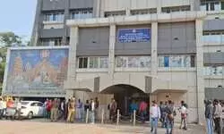 डीडीयू रेल मंडल में नियमों की उड़ रही धज्जियां!स्थानांतरण आदेश के बावजूद कर्मचारी की जारी ड्यूटी ...