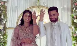 रिंकू सिंह ने जैसे पहनाई अंगूठी, रोने लगी प्रिया सरोज, ये है वजह रिंकू सिंह ने जैसे पहनाई अंगूठी, रोने लगी प्रिया सरोज, ये है वजह