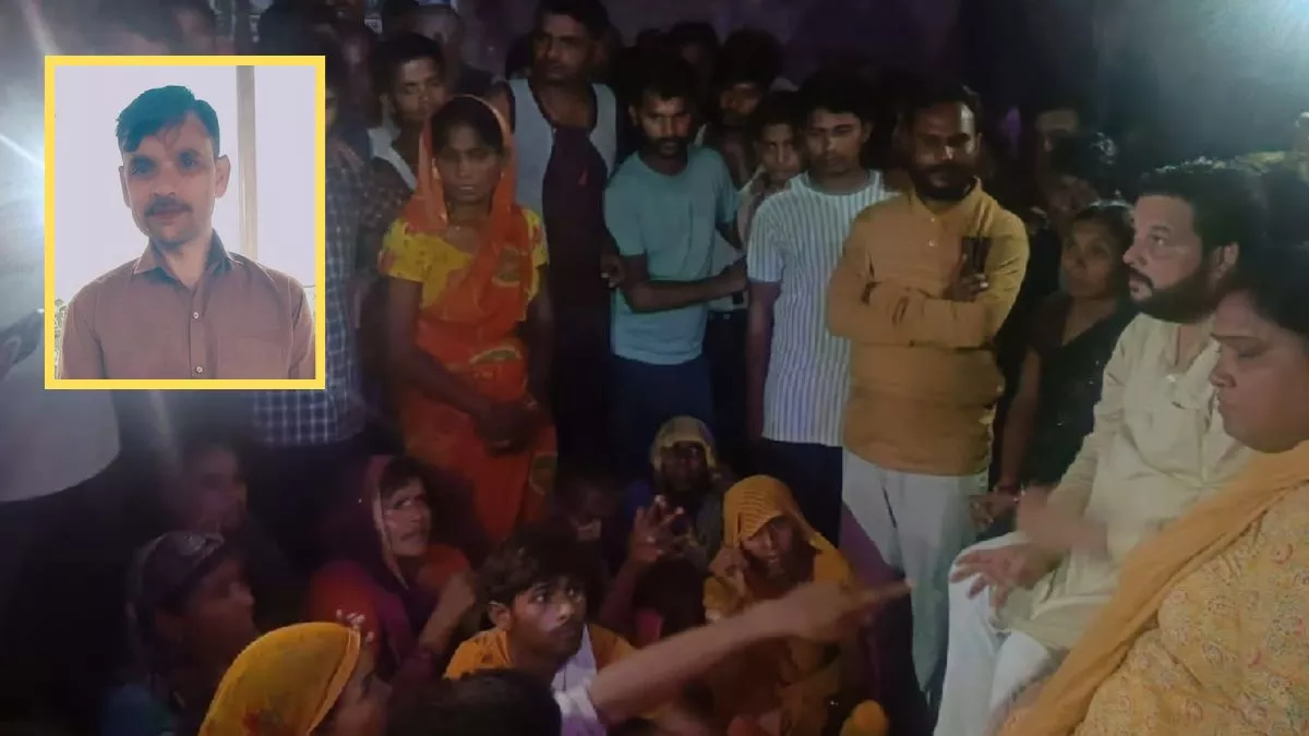 कानपुर में पुलिस की प्रताड़ना से तंग युवक ने फंदा लगाकर दी जान, परिजनों ने किया हंगामा कानपुर में पुलिस की प्रताड़ना से तंग युवक ने फंदा लगाकर दी जान, परिजनों ने किया हंगामा