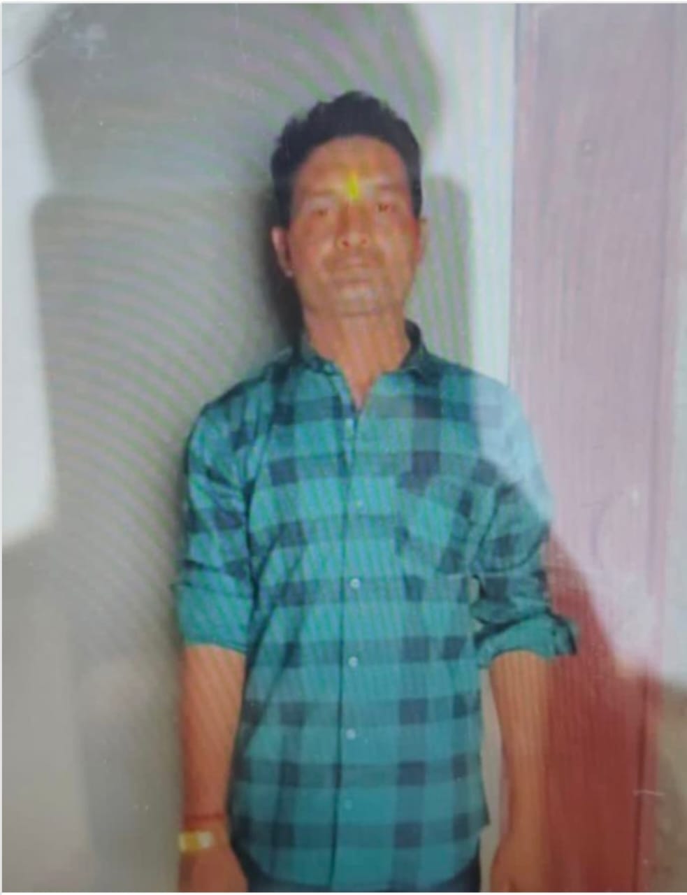 बंद कमरे में मिली युवक की सड़ी-गली लाश, तीन दिन से फैली थी दुर्गंध बंद कमरे में मिली युवक की सड़ी-गली लाश, तीन दिन से फैली थी दुर्गंध